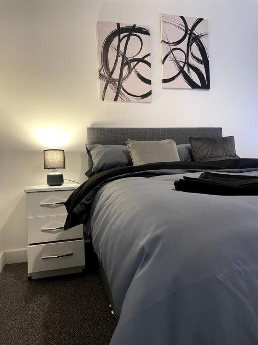 #4Bs 1 Bed Serviced Apartment Дерби Экстерьер фото